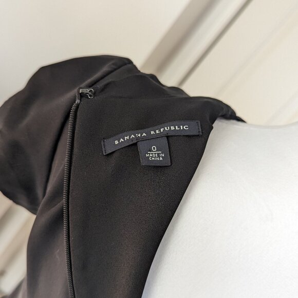 Little Black Dress (Silk) Banana Republic- Size 0 - Picture 5 of 5